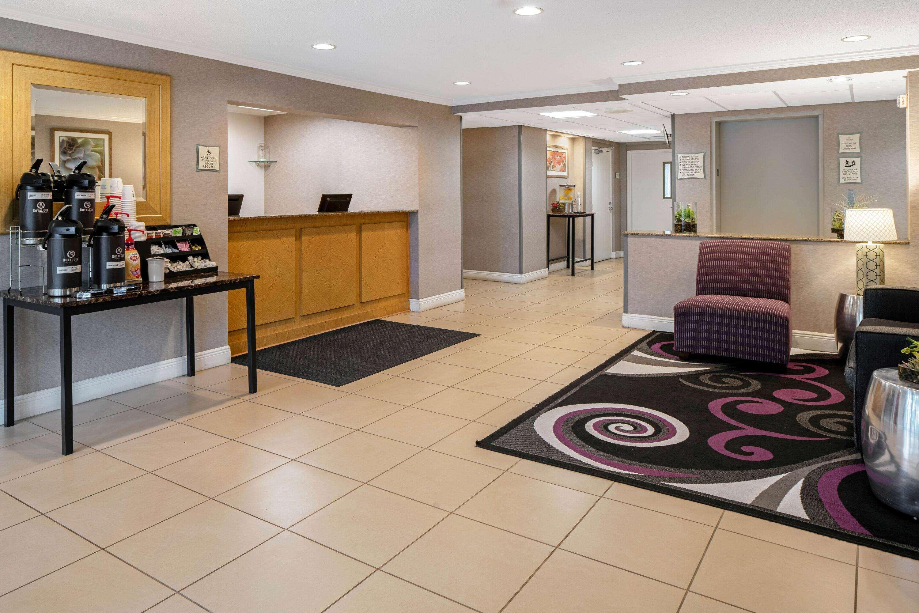 Hotel La Quinta By Wyndham Naples East Golden Gate