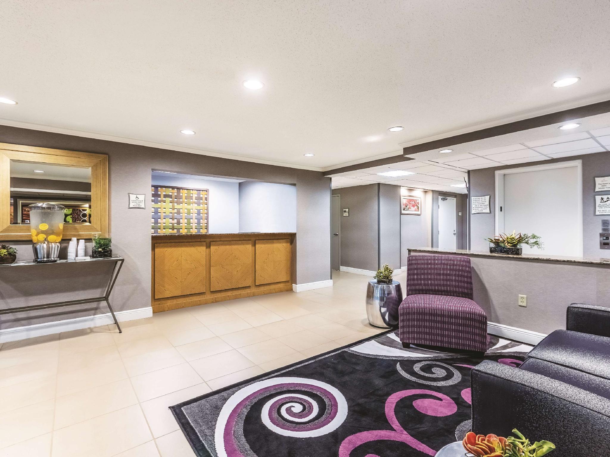 La Quinta By Wyndham Naples East Hotel 3*